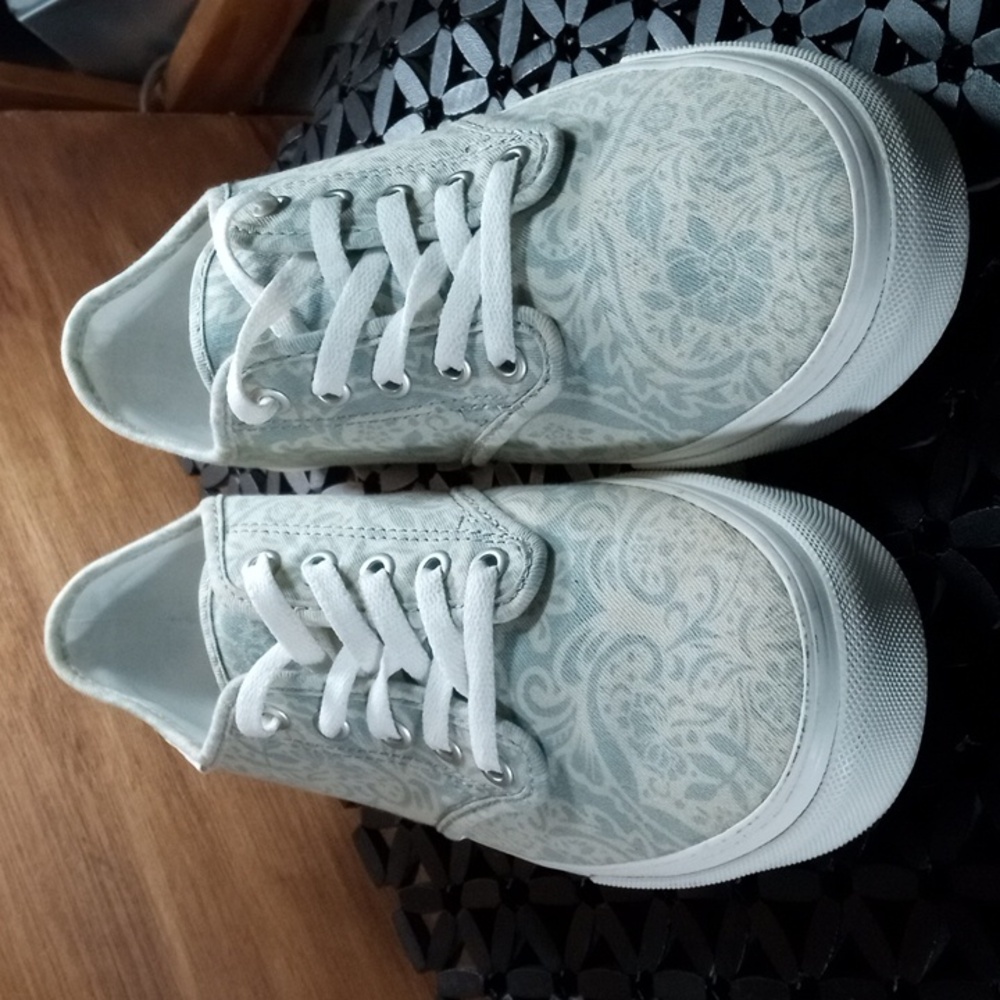 Vans Women's Patterned Sneakers - Picture 4 of 7